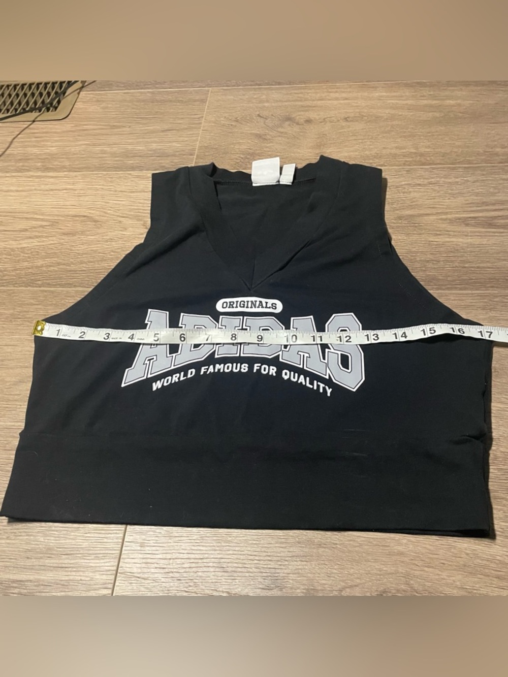 Adidas Women's Black Cropped Tank Top - Originals Logo - Picture 4 of 8